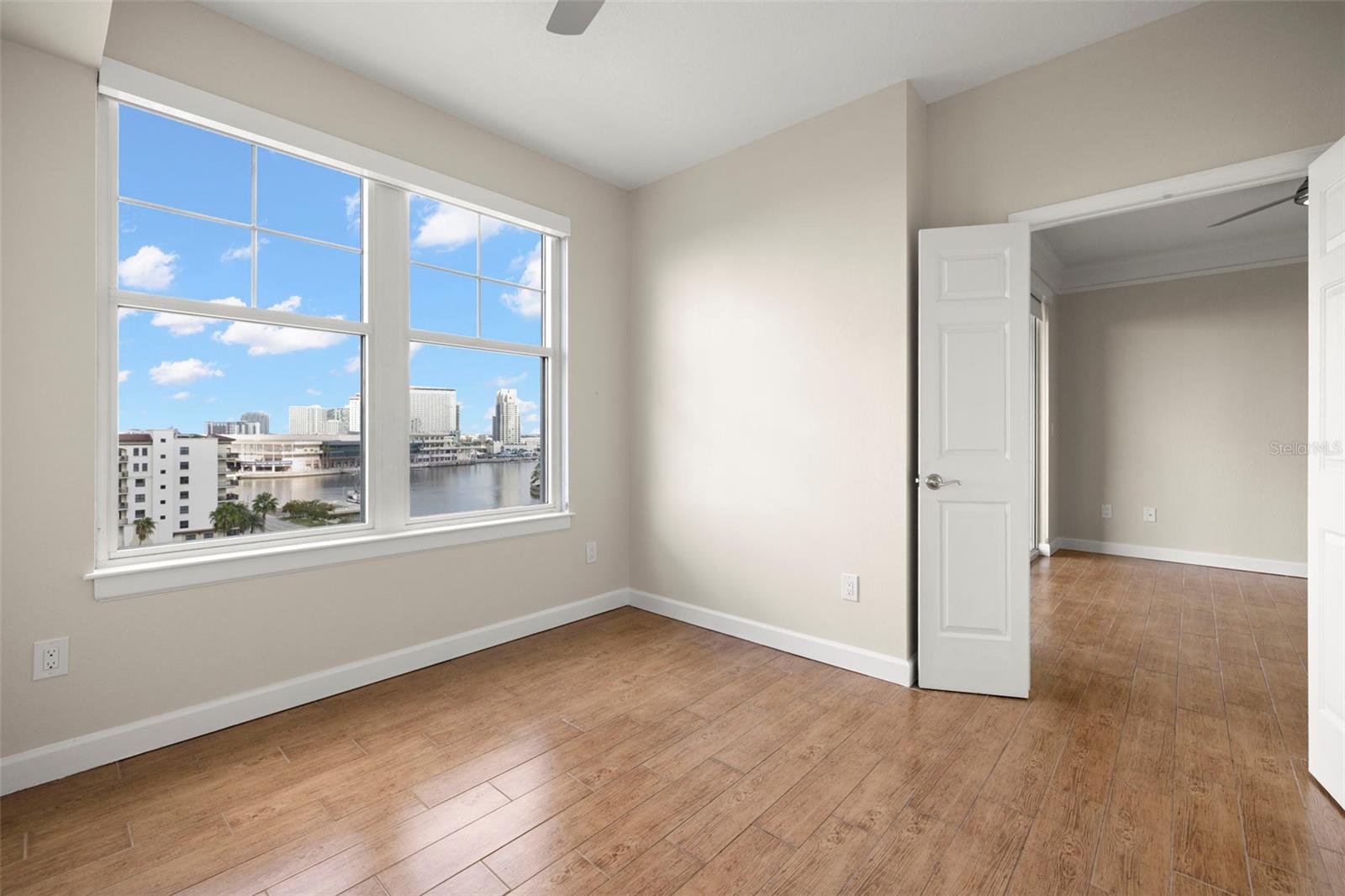 Image 24 of 40 For 345 Bayshore Boulevard 910