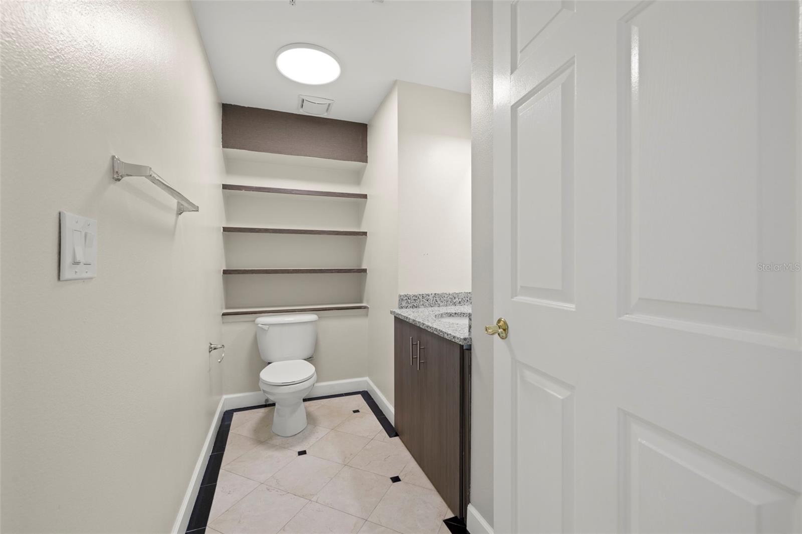 Image 28 of 40 For 345 Bayshore Boulevard 910