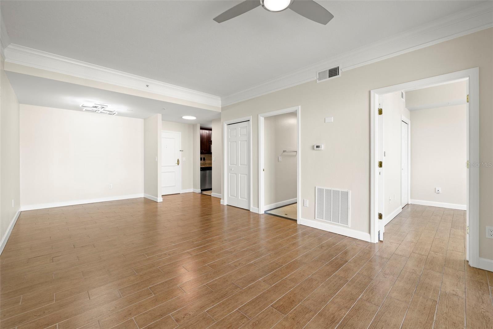 Image 9 of 40 For 345 Bayshore Boulevard 910