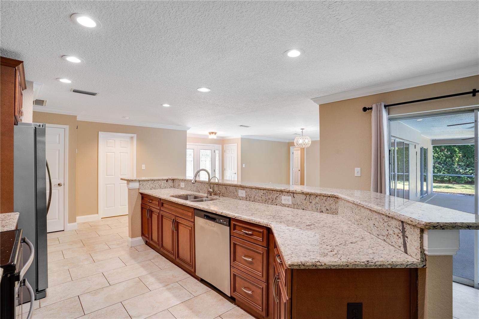 Image 13 of 50 For 8147 Larchwood Road