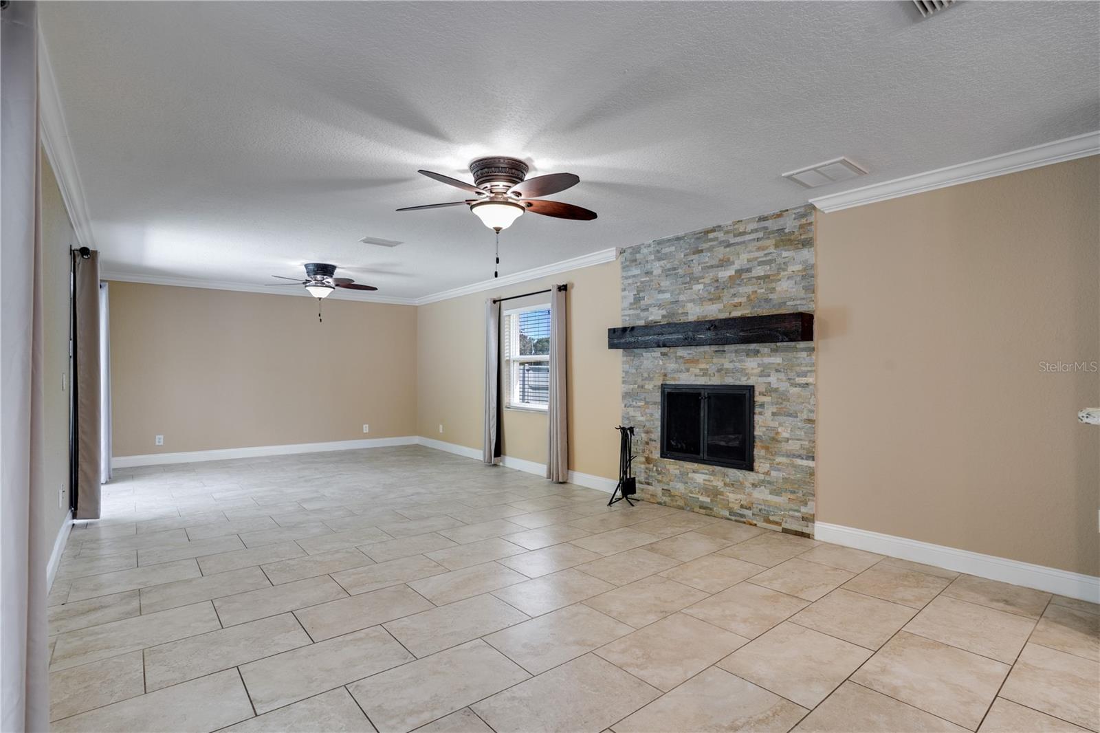 Image 17 of 50 For 8147 Larchwood Road