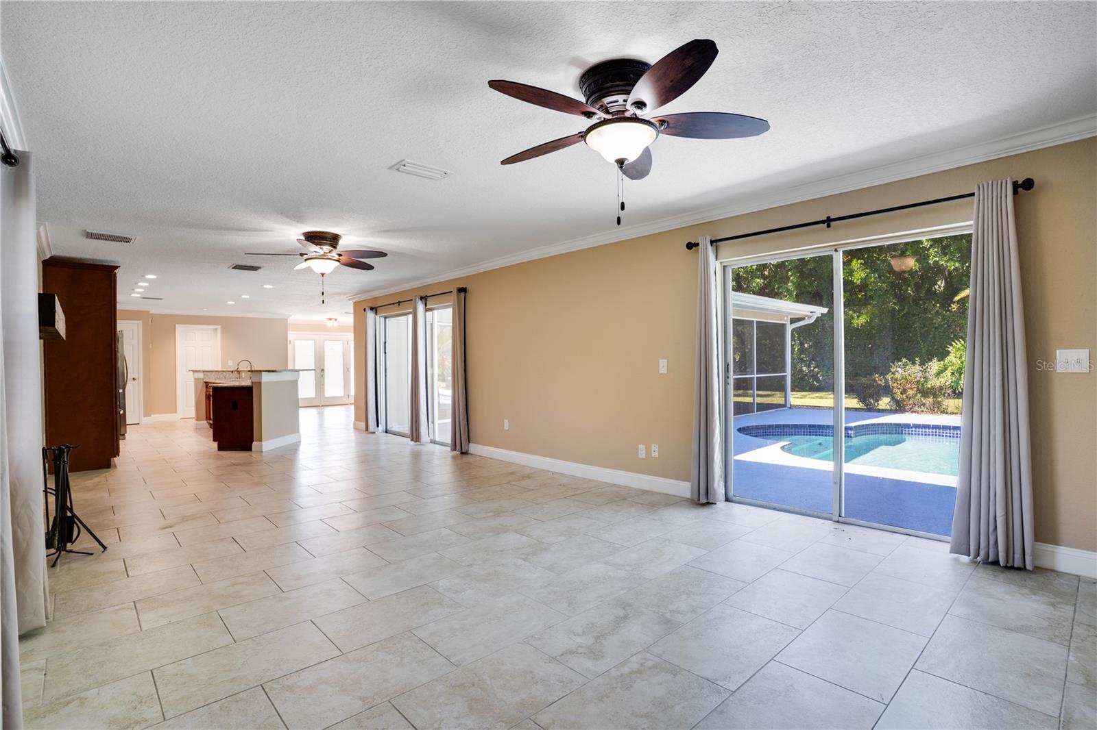 Image 19 of 50 For 8147 Larchwood Road