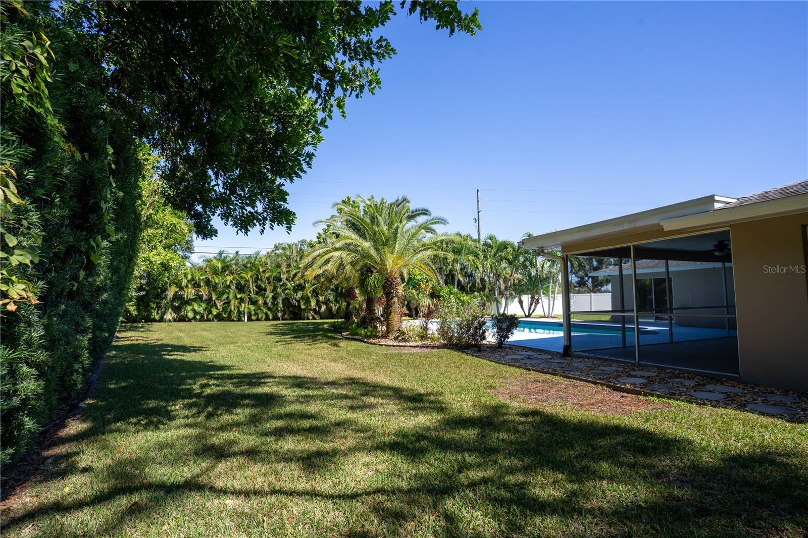 Image 46 of 50 For 8147 Larchwood Road