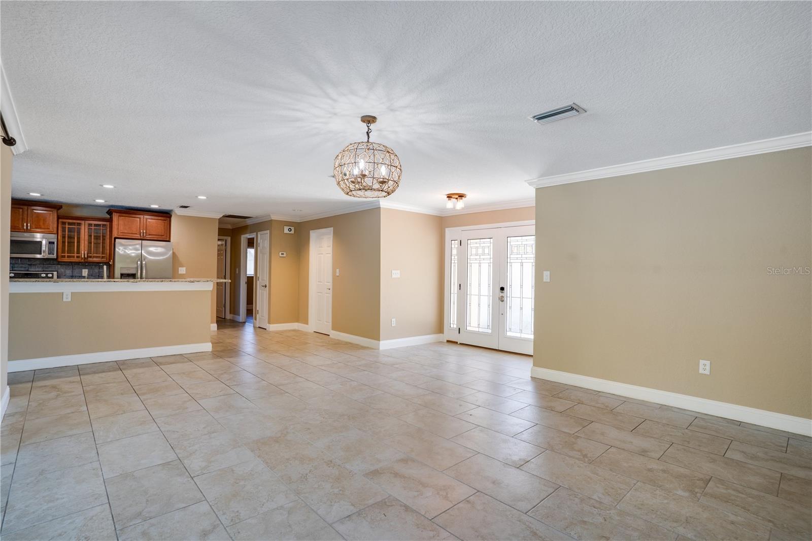 Image 9 of 50 For 8147 Larchwood Road