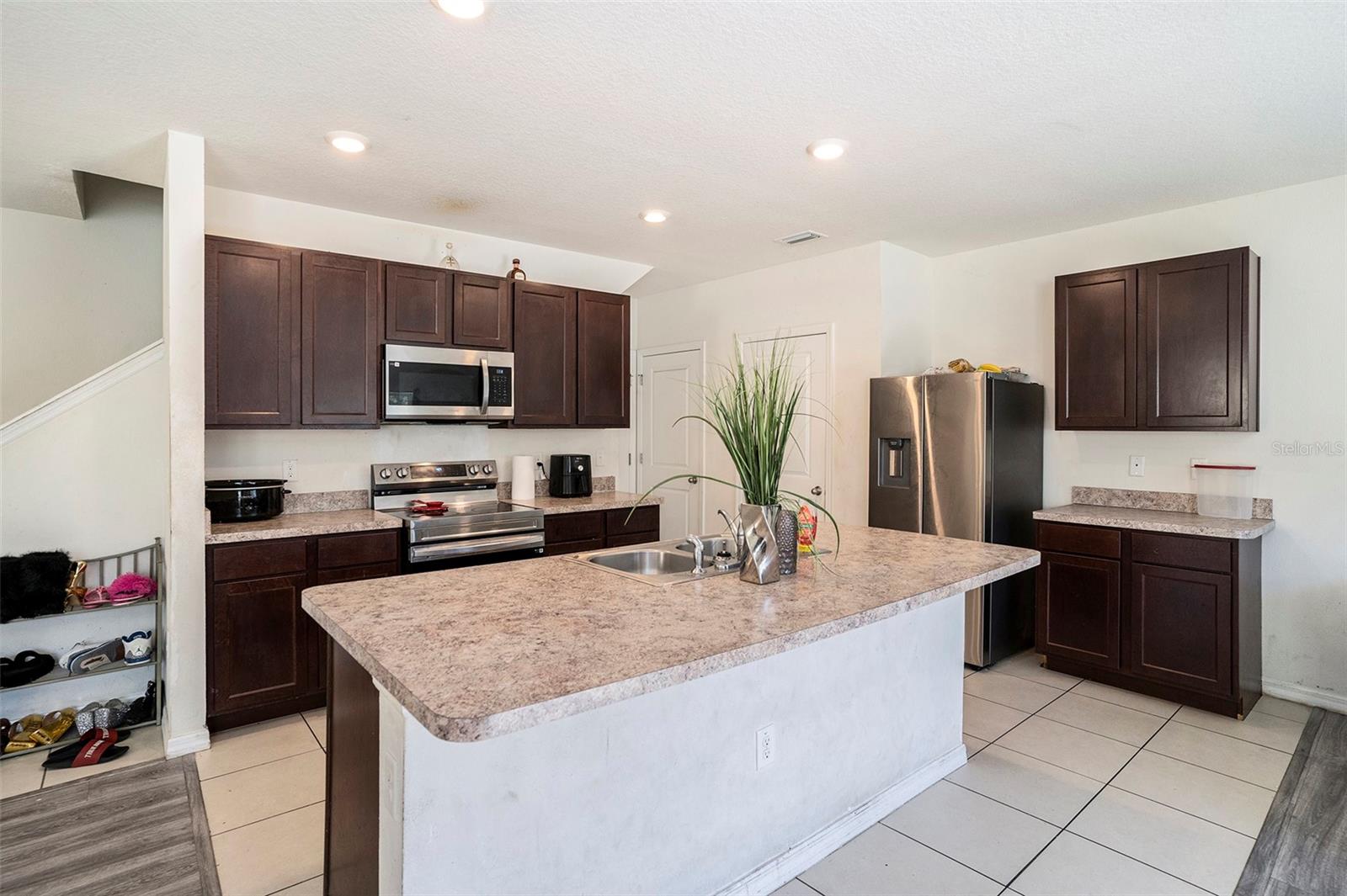 Image 6 of 26 For 10023 Merry Fawn Court