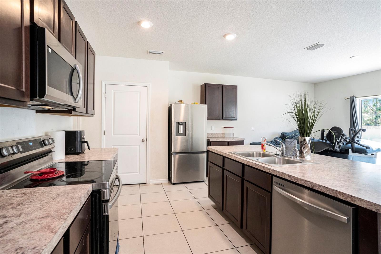 Image 7 of 26 For 10023 Merry Fawn Court