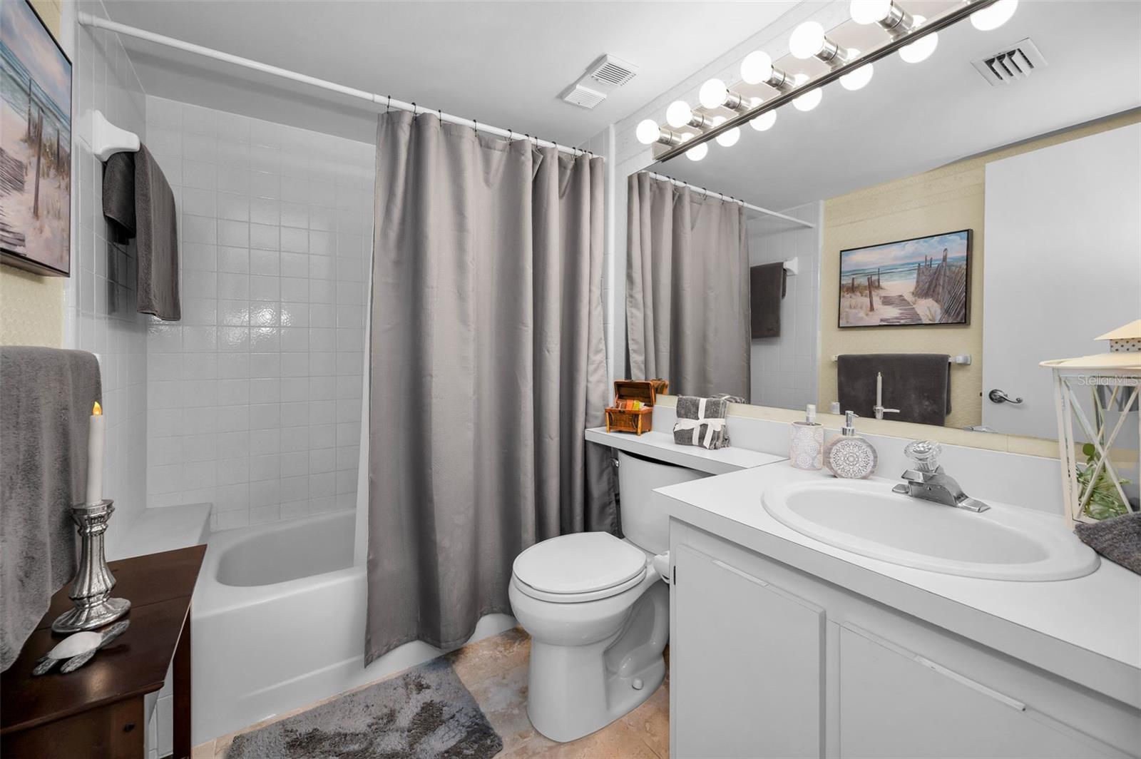 Image 28 of 76 For 1488 Pine Glen Lane B2