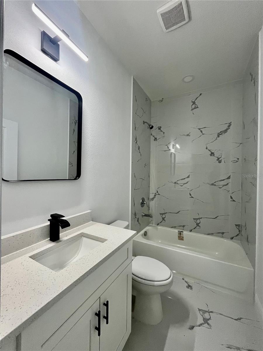 Image 9 of 12 For 8112 Greenwood Avenue