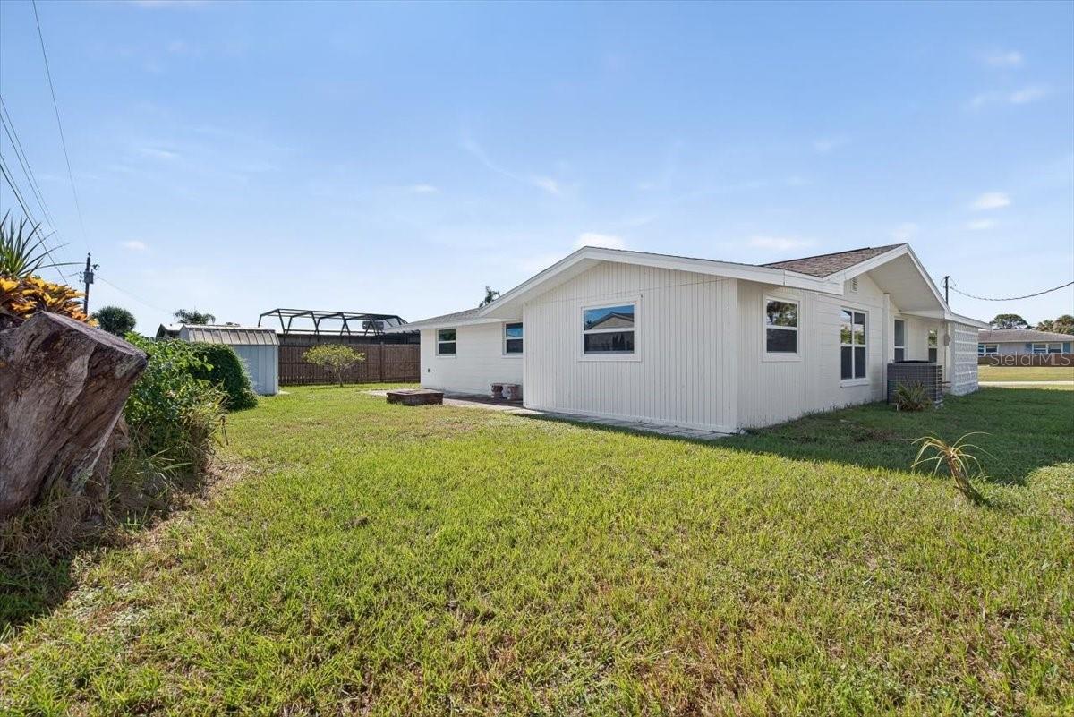 Image 26 of 29 For 420 Palm Creek Drive