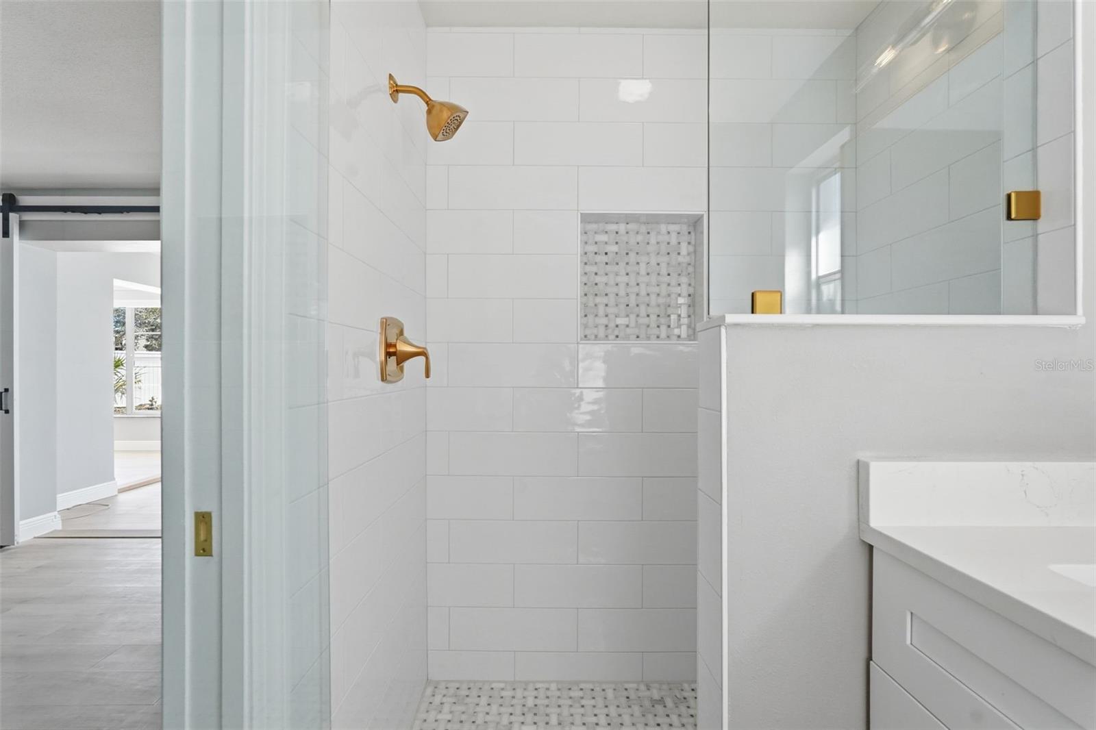 Image 16 of 32 For 101 Michigan Boulevard