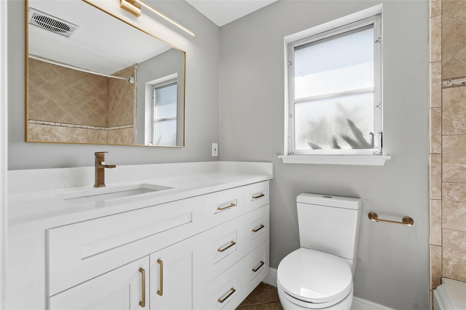 Image 20 of 32 For 101 Michigan Boulevard