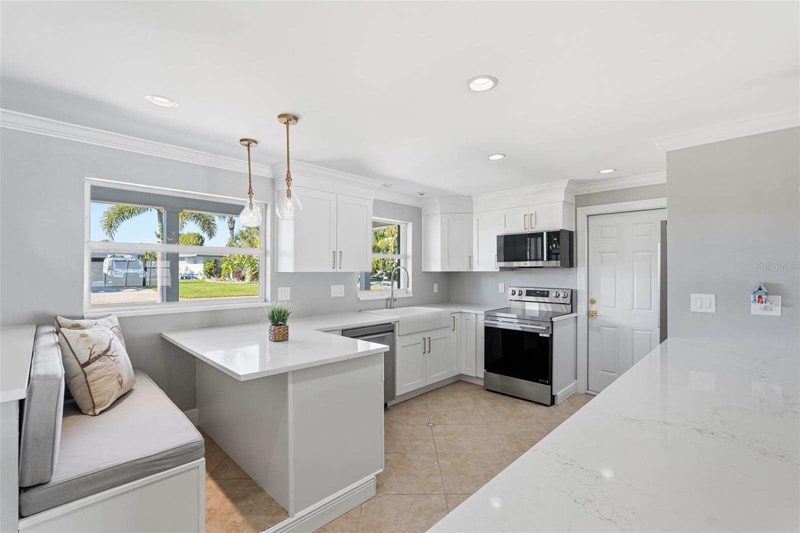 Image 4 of 32 For 101 Michigan Boulevard