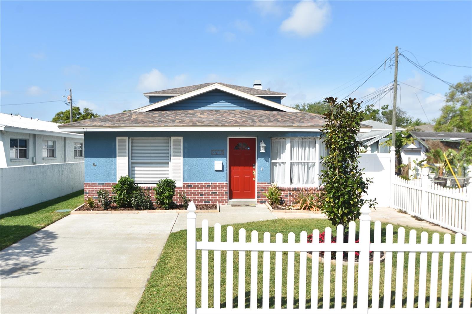 Image 3 of 53 For 2918 10th Street N