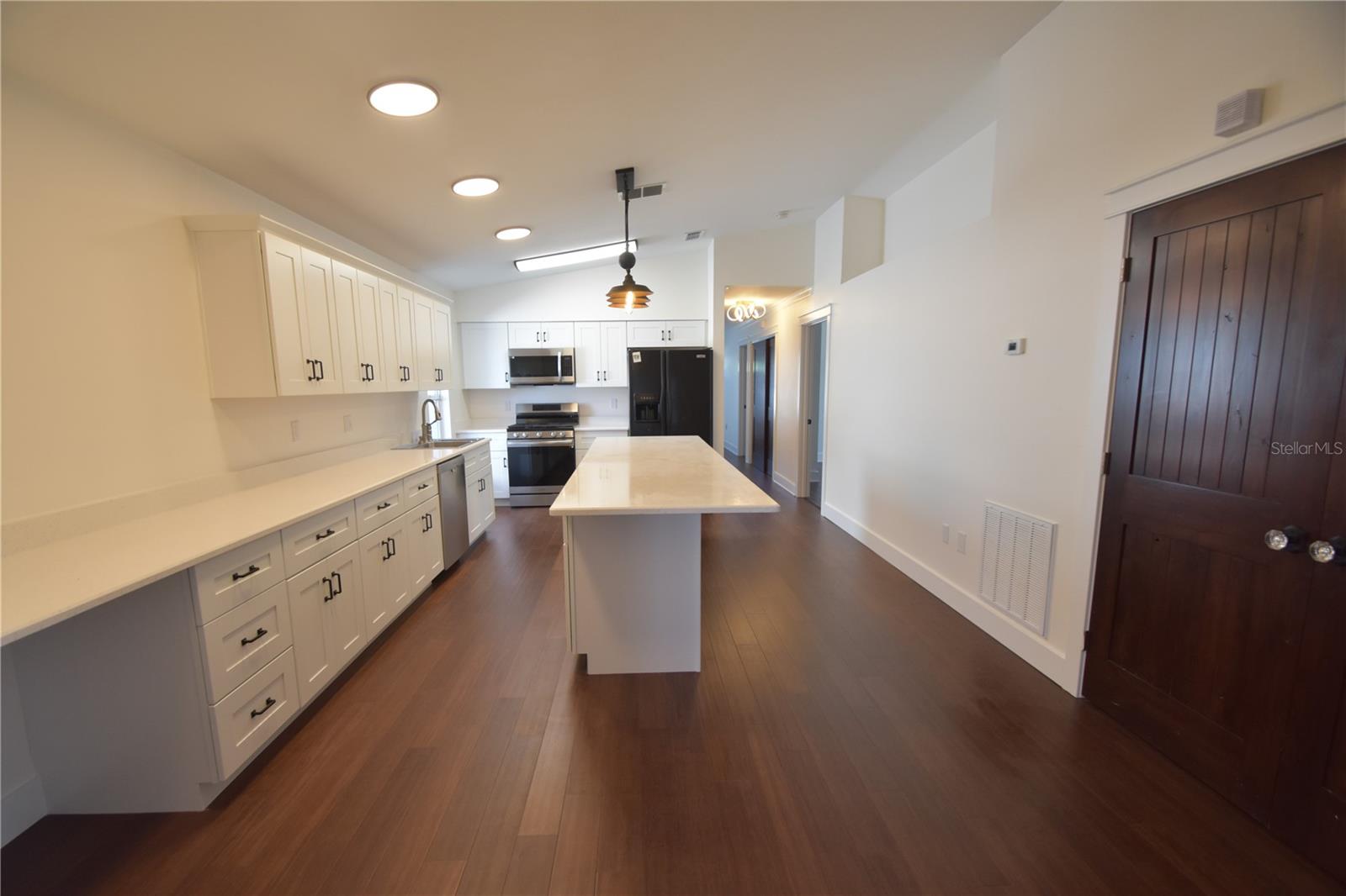 Image 33 of 53 For 2918 10th Street N