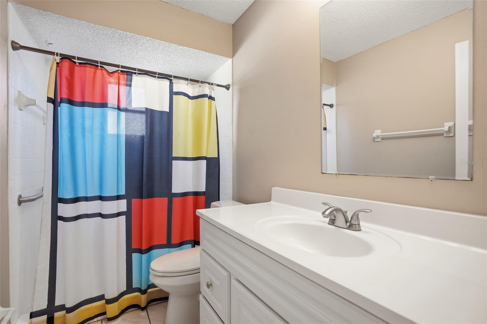 Listing photo id 25 for 2109 Deborah Drive