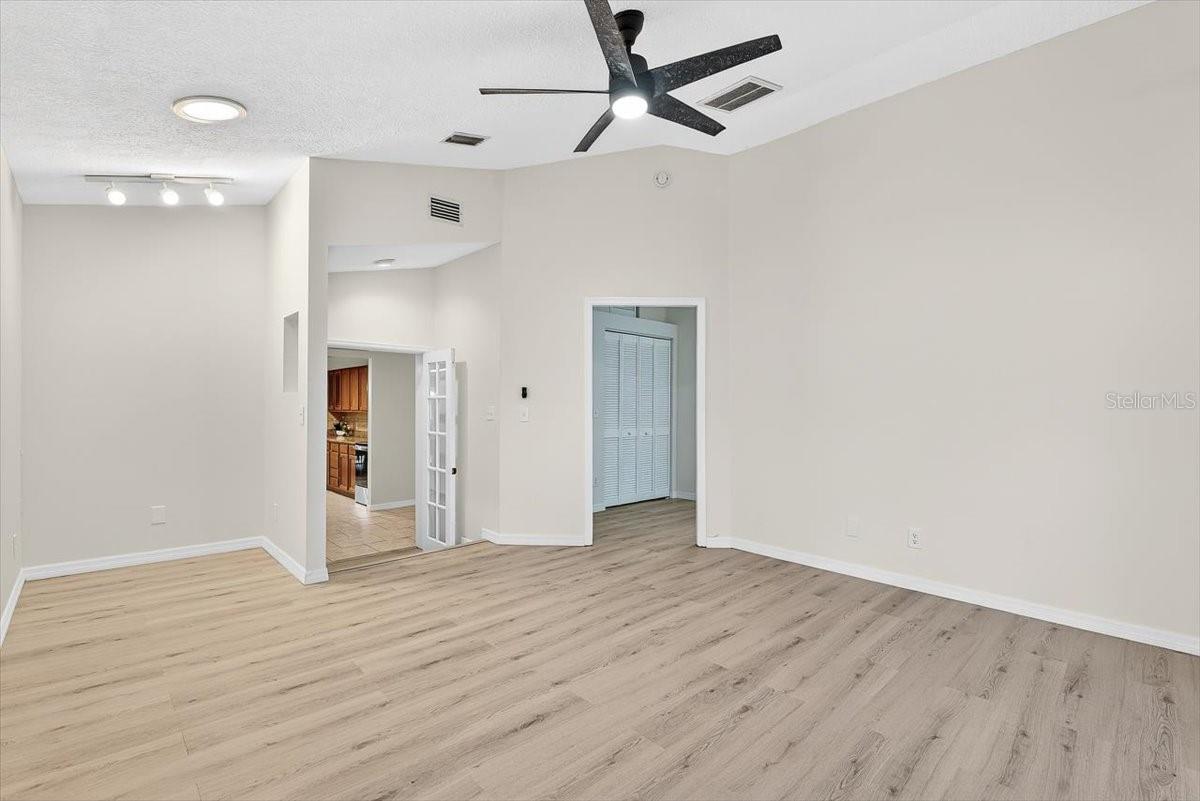 Image 20 of 36 For 11755 Fisherman Lane