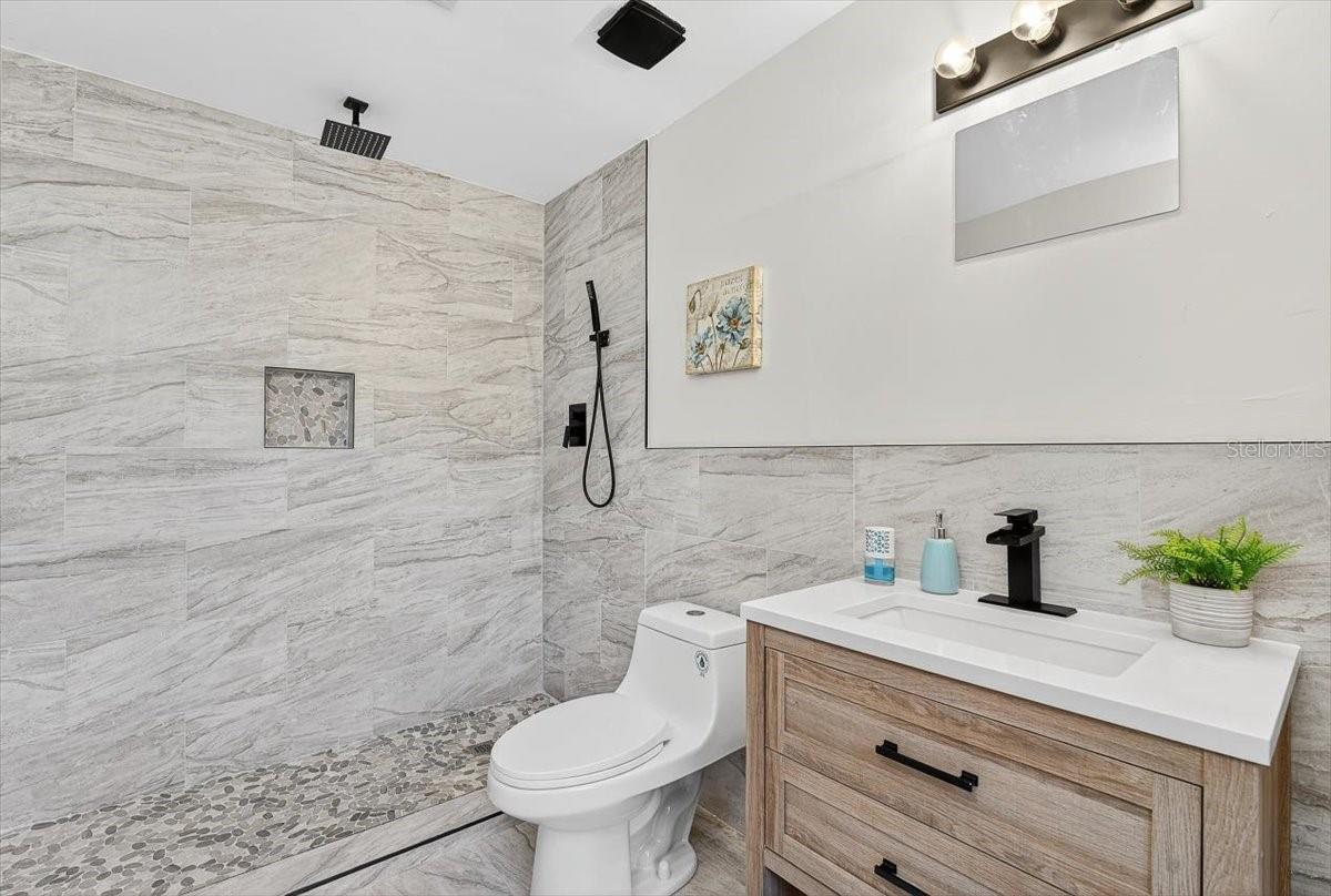 Image 29 of 36 For 11755 Fisherman Lane