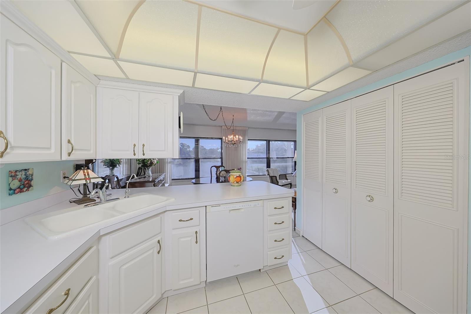 Image 10 of 46 For 1655 Highland Avenue J295