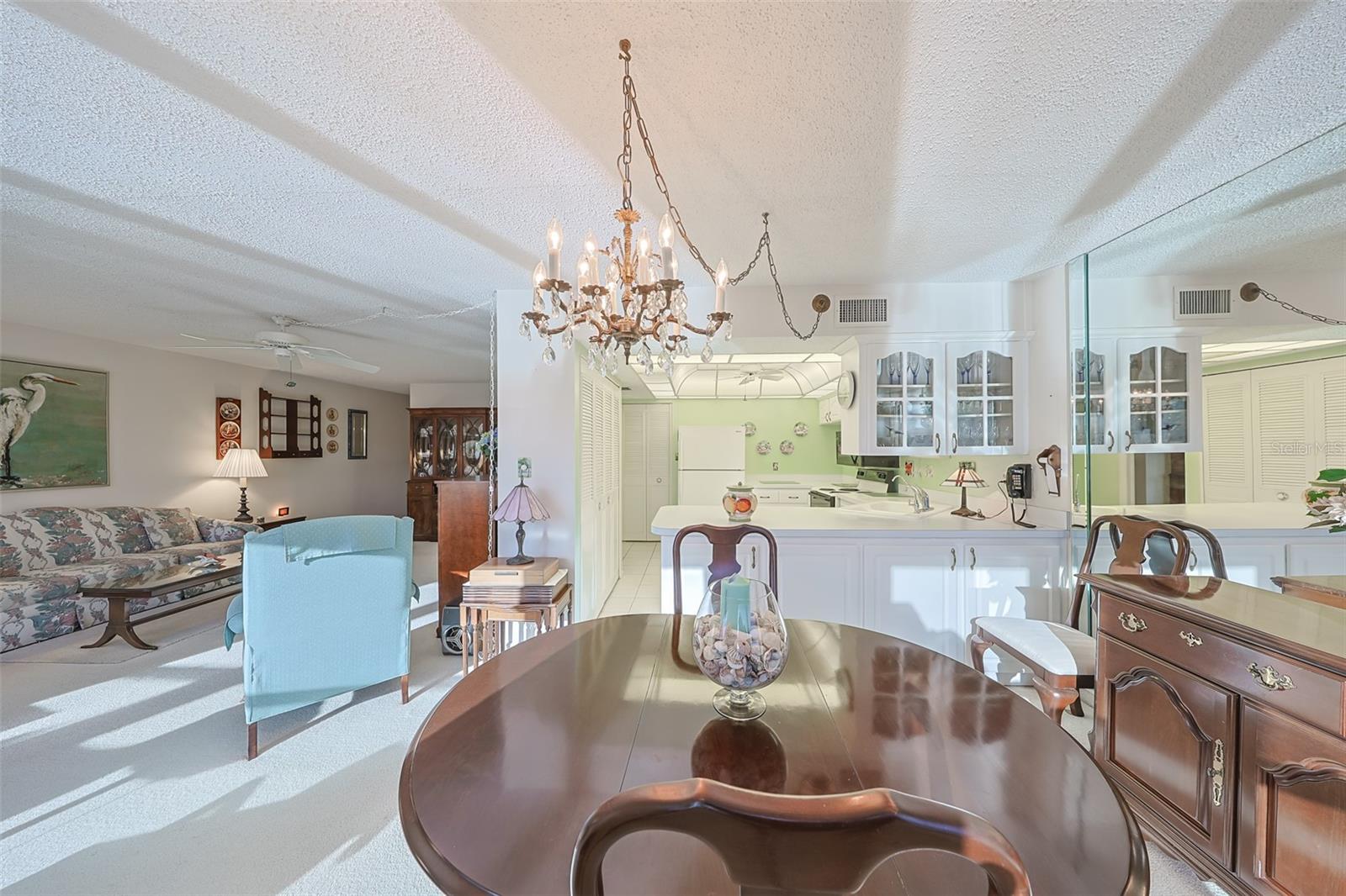Image 17 of 46 For 1655 Highland Avenue J295