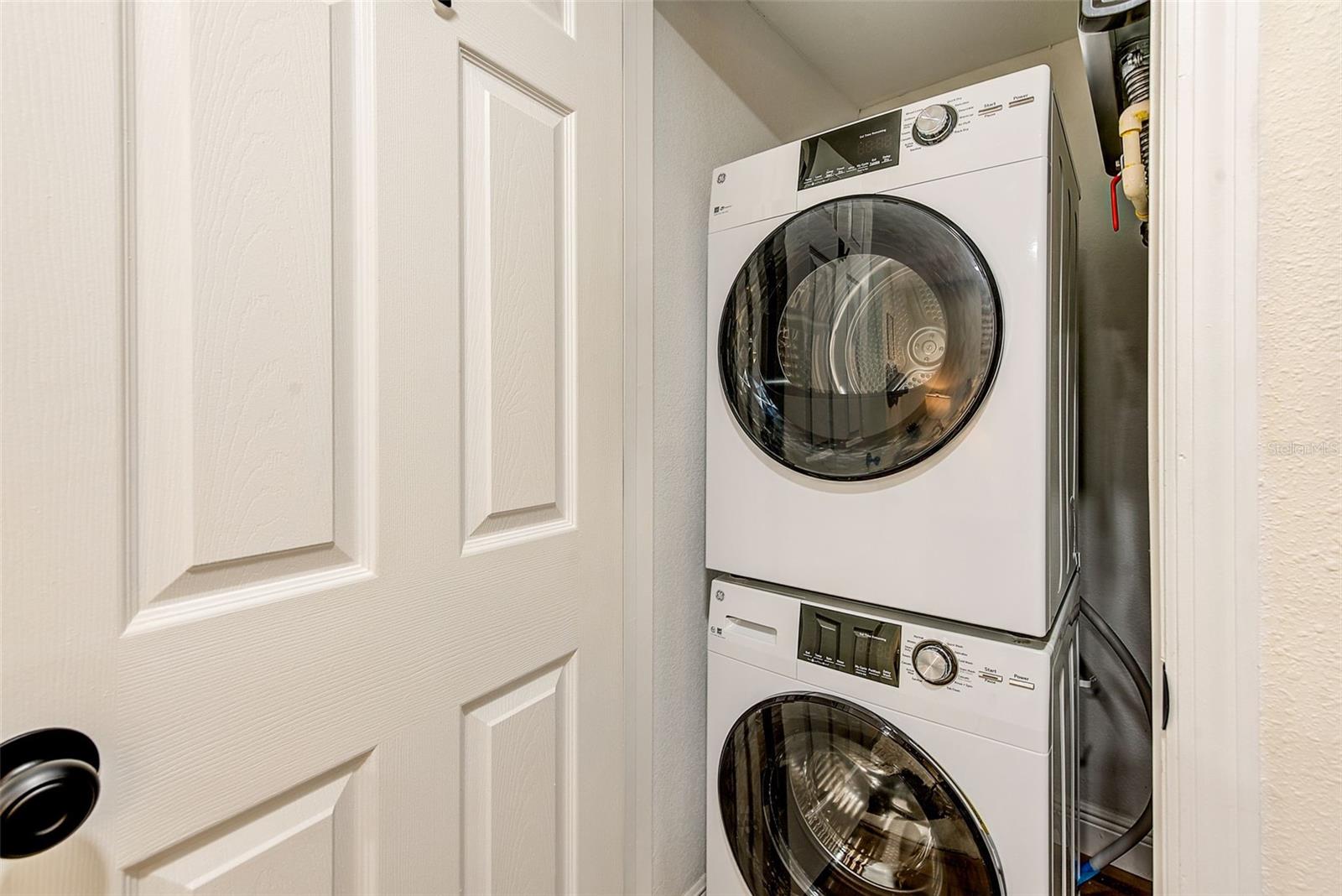 Image 14 of 33 For 4703 Wallace Avenue