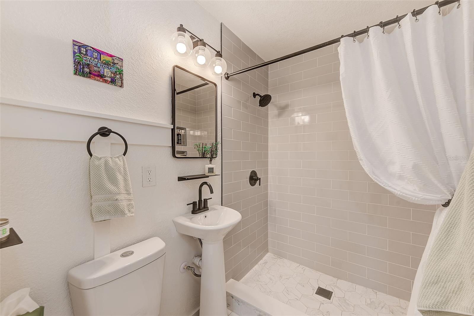 Image 18 of 33 For 4703 Wallace Avenue