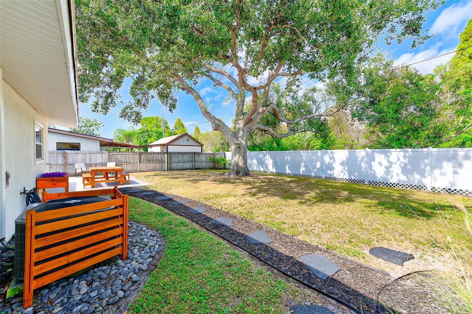 Image 26 of 33 For 4703 Wallace Avenue