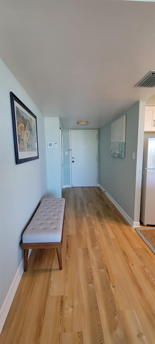 Image 19 of 28 For 632 Edgewater Drive 537