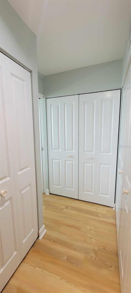 Image 23 of 28 For 632 Edgewater Drive 537