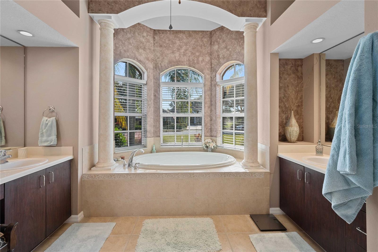 Image 32 of 75 For 13301 Thoroughbred Drive