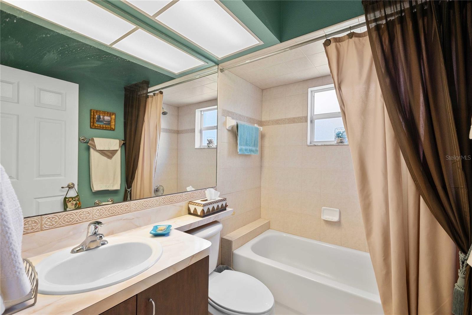 Image 40 of 75 For 13301 Thoroughbred Drive