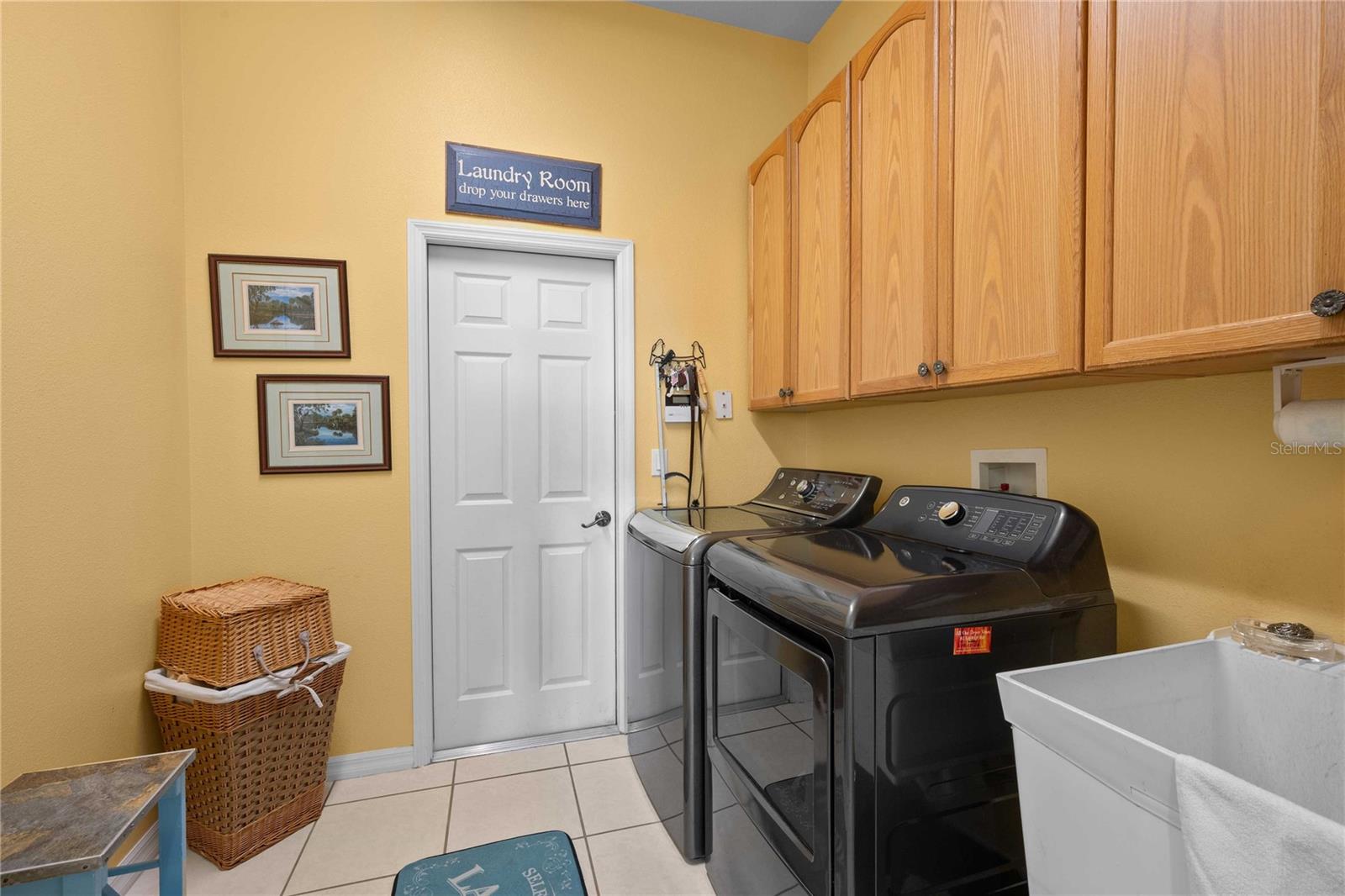 Image 43 of 75 For 13301 Thoroughbred Drive