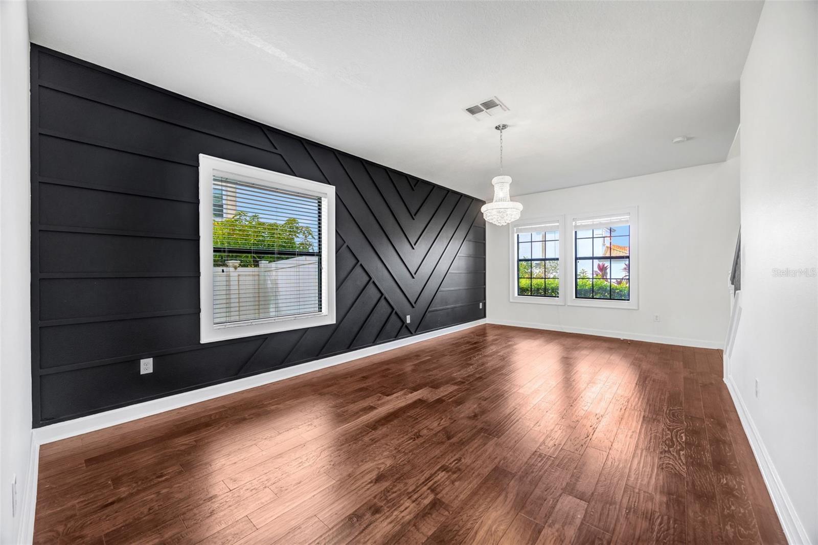 Image 10 of 75 For 19084 Shalott Court