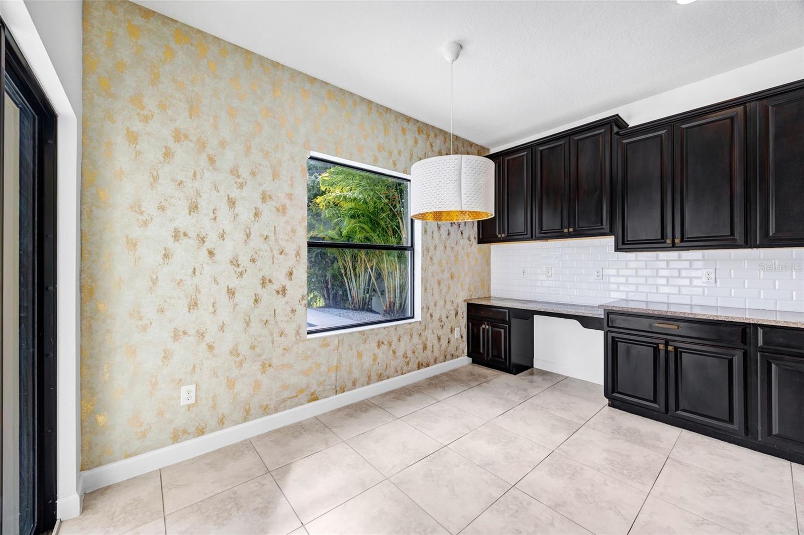 Image 17 of 75 For 19084 Shalott Court