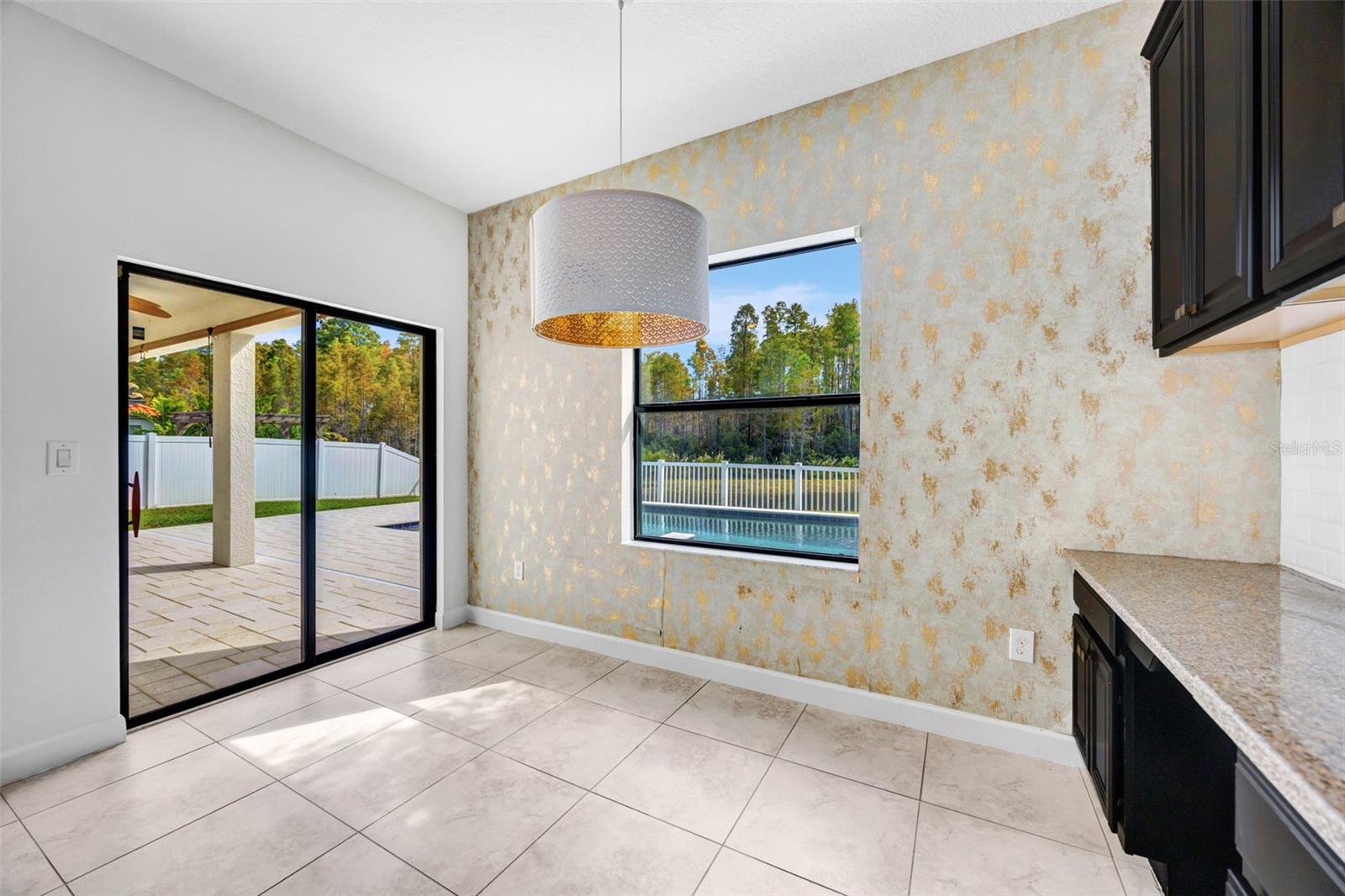 Image 20 of 75 For 19084 Shalott Court