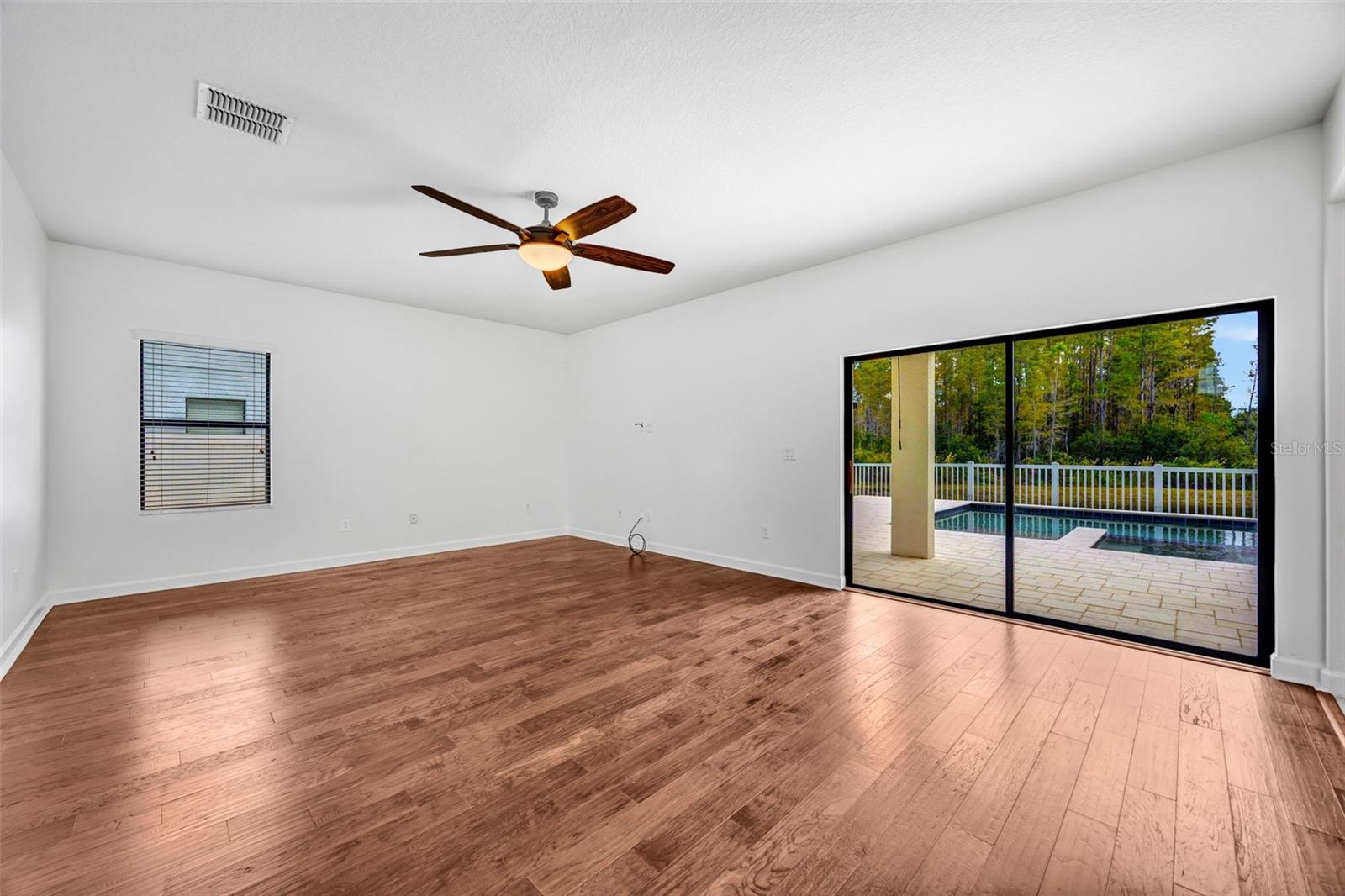 Image 22 of 75 For 19084 Shalott Court