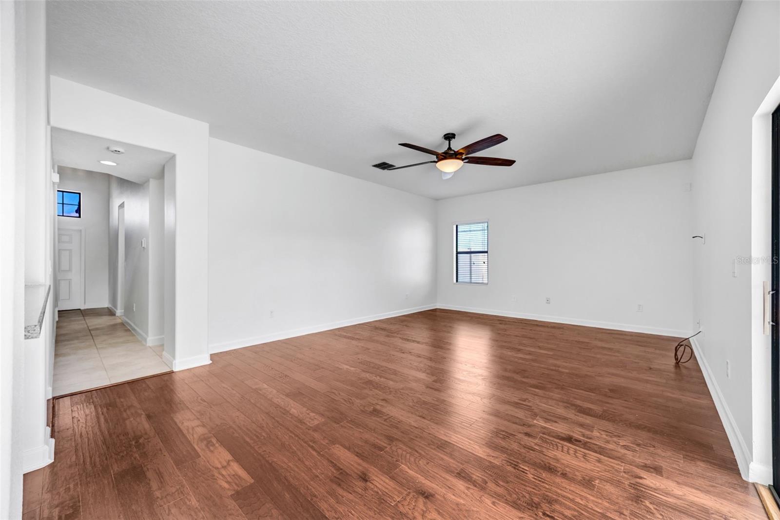 Image 23 of 75 For 19084 Shalott Court