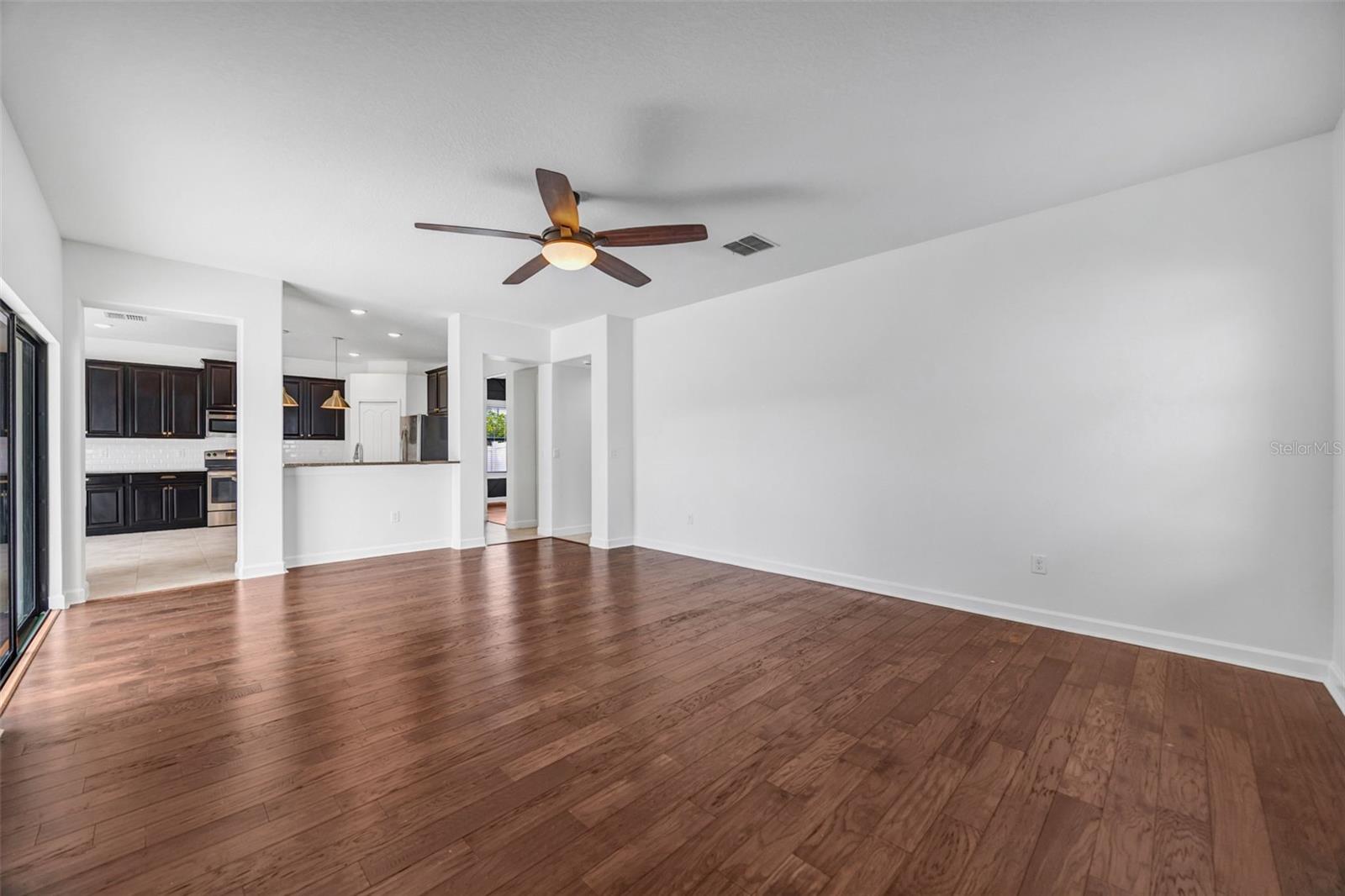 Image 24 of 75 For 19084 Shalott Court