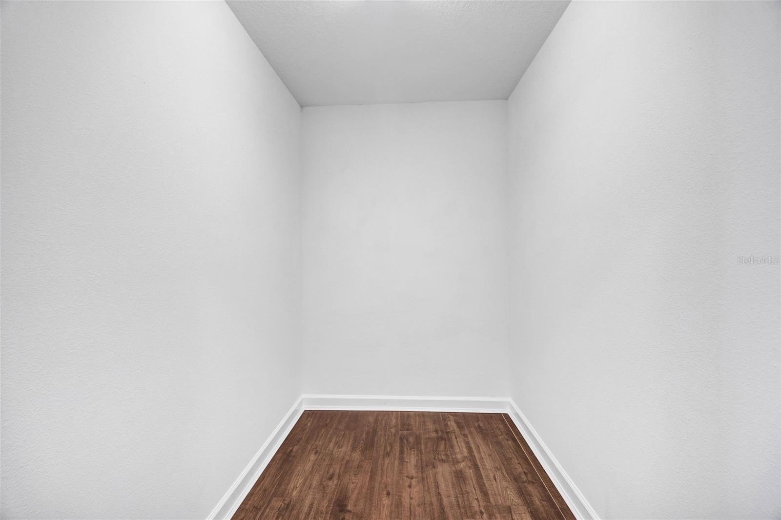 Image 36 of 75 For 19084 Shalott Court