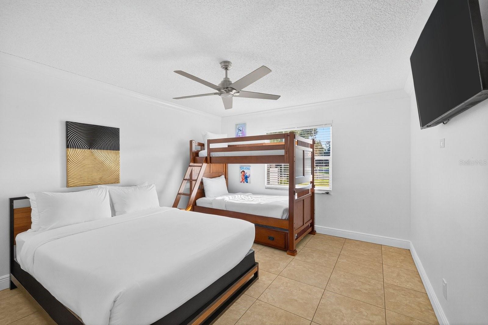 Image 15 of 29 For 4208 Hubert Avenue