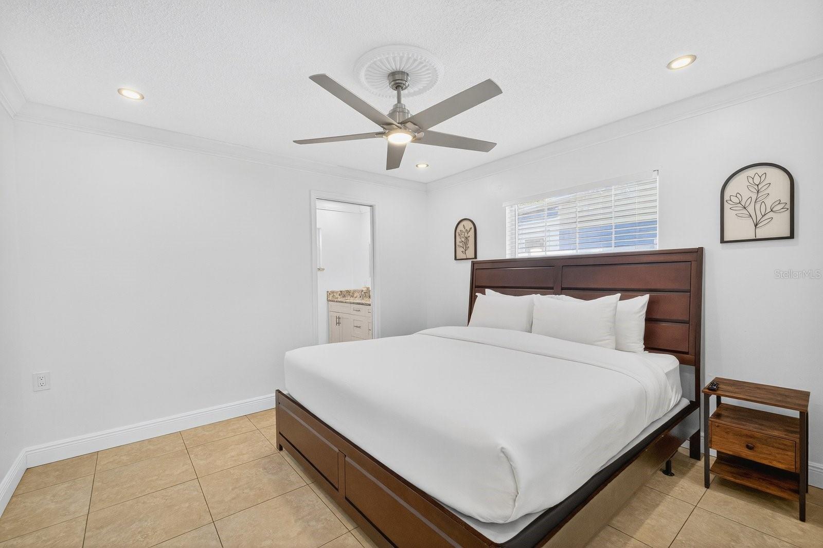 Image 16 of 29 For 4208 Hubert Avenue