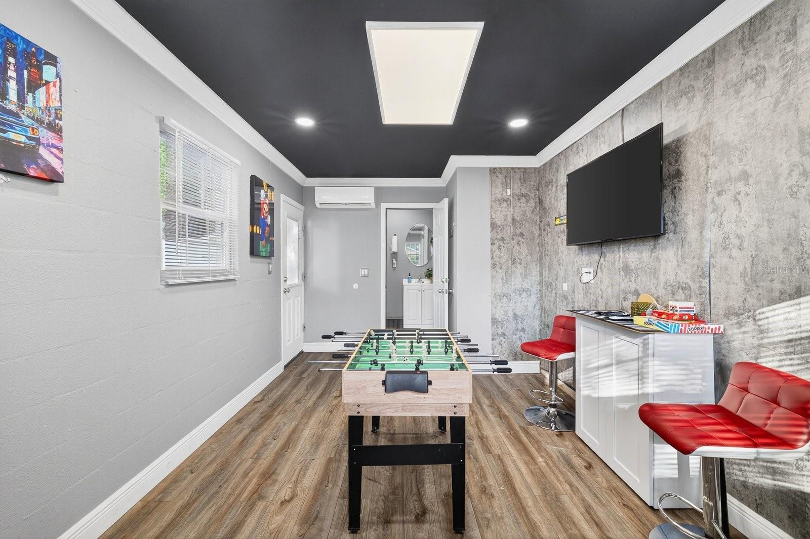 Image 25 of 29 For 4208 Hubert Avenue