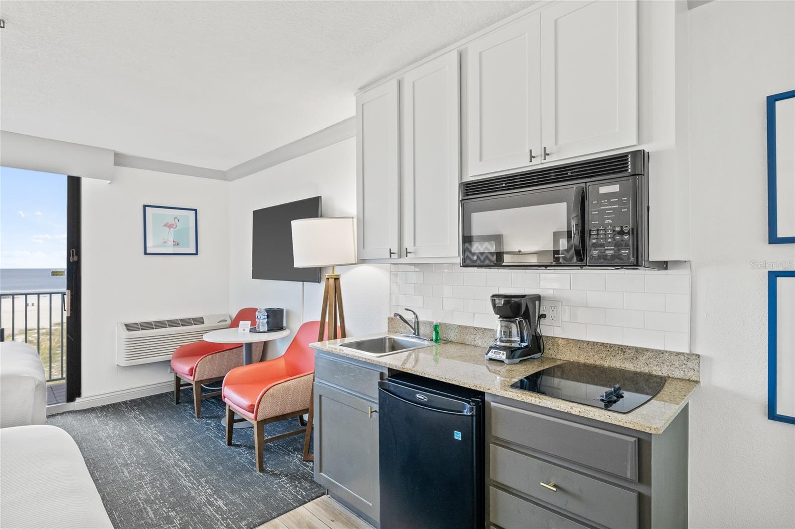 Image 34 of 56 For 10650 Gulf Boulevard 541