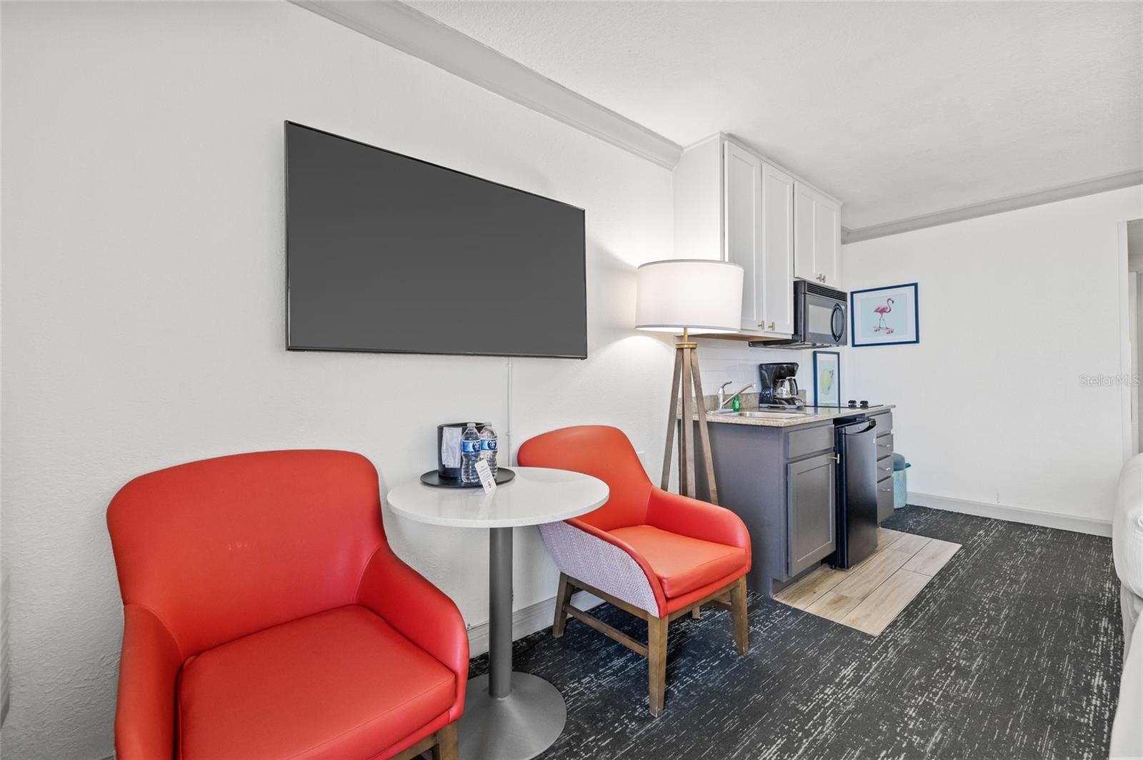 Image 38 of 56 For 10650 Gulf Boulevard 541