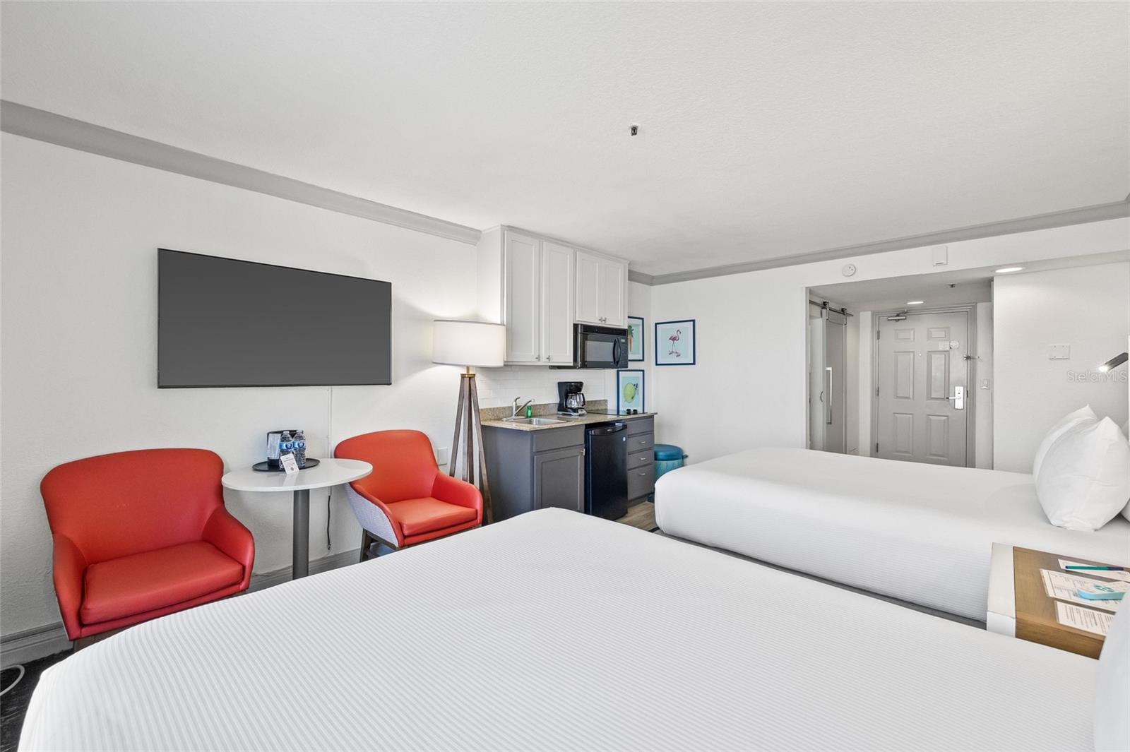 Image 41 of 56 For 10650 Gulf Boulevard 541