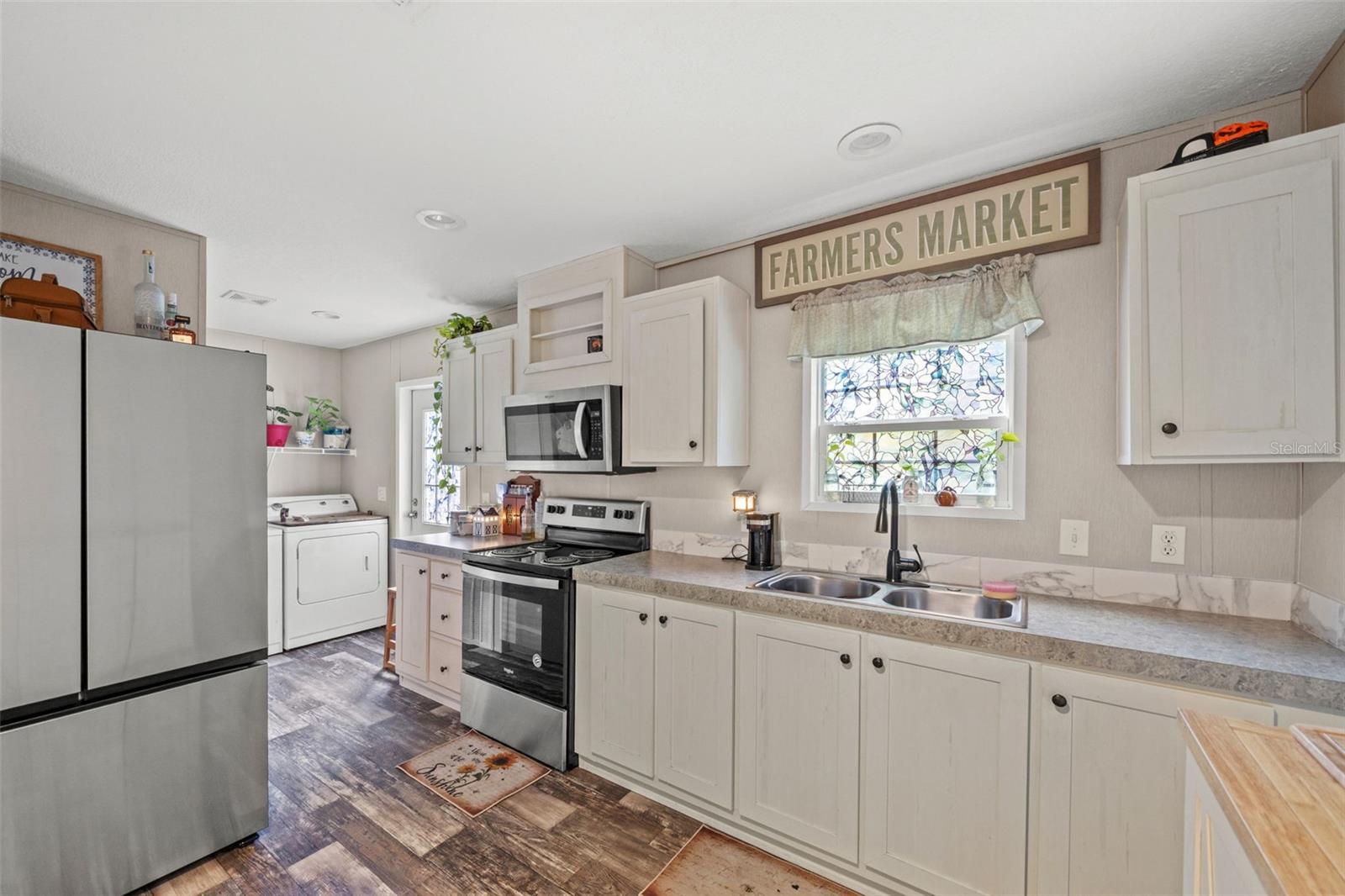 Image 11 of 33 For 18048 Evening Star Avenue