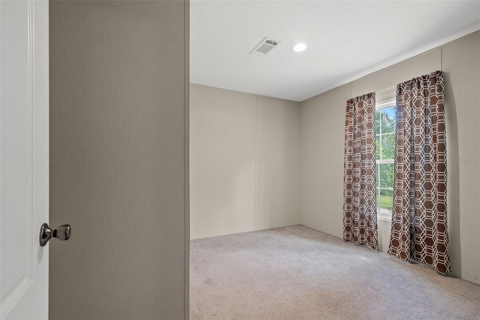 Image 14 of 33 For 18048 Evening Star Avenue