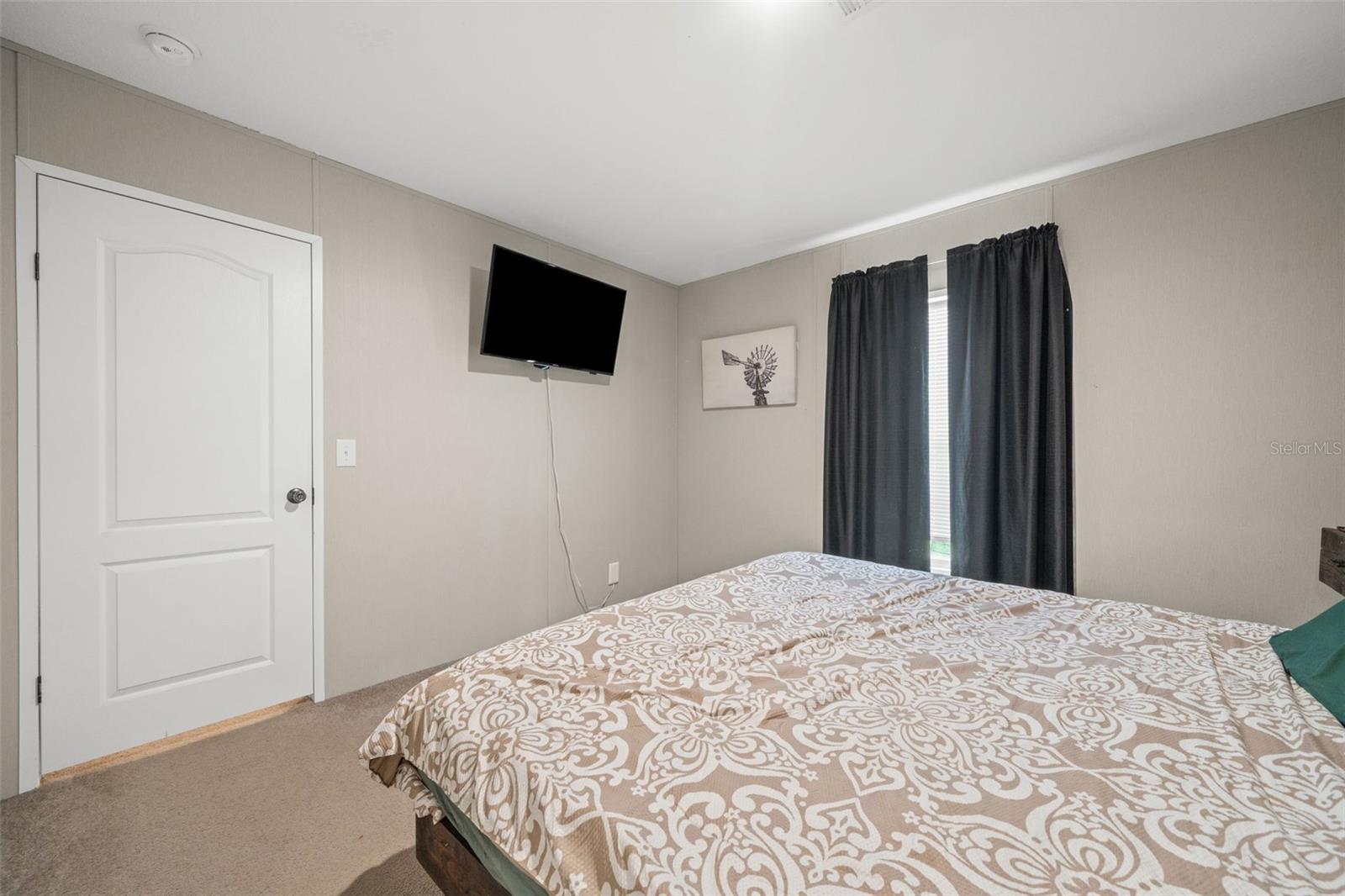 Image 17 of 33 For 18048 Evening Star Avenue