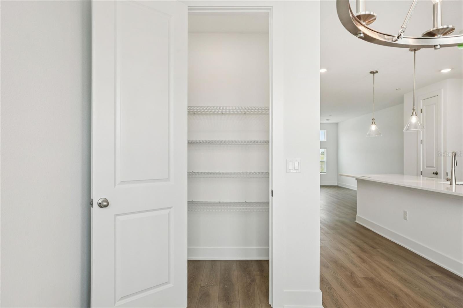 Image 23 of 39 For 15429 Hamlin Park Drive
