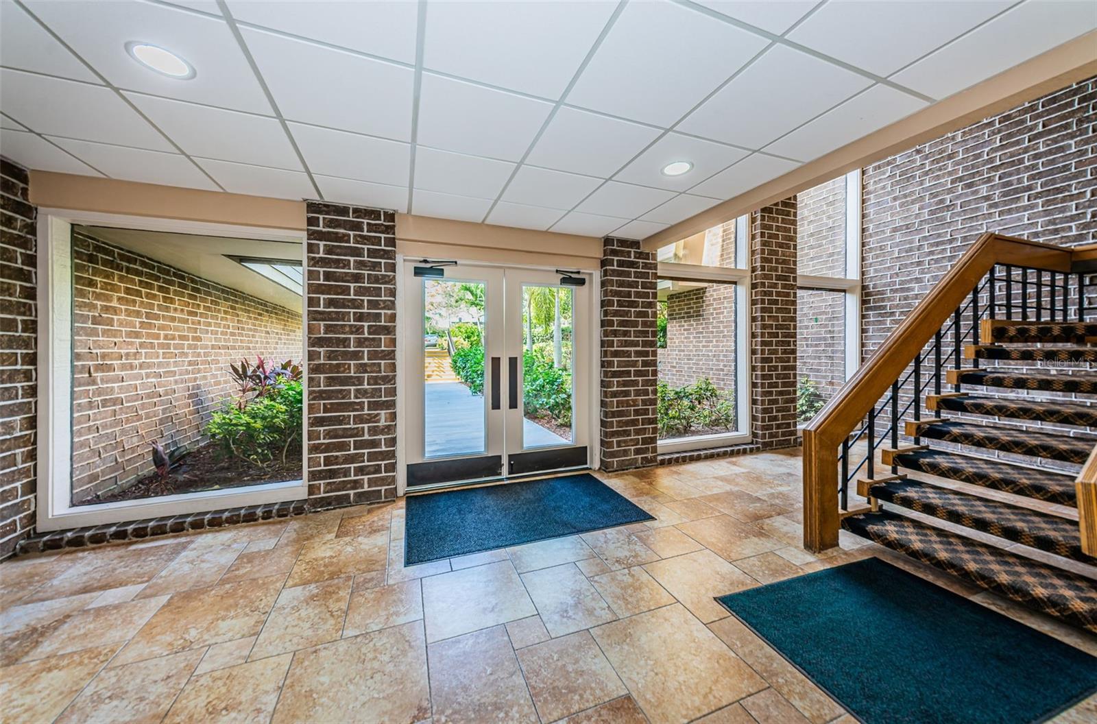 Image 5 of 93 For 36750 Us Highway 19  22-202