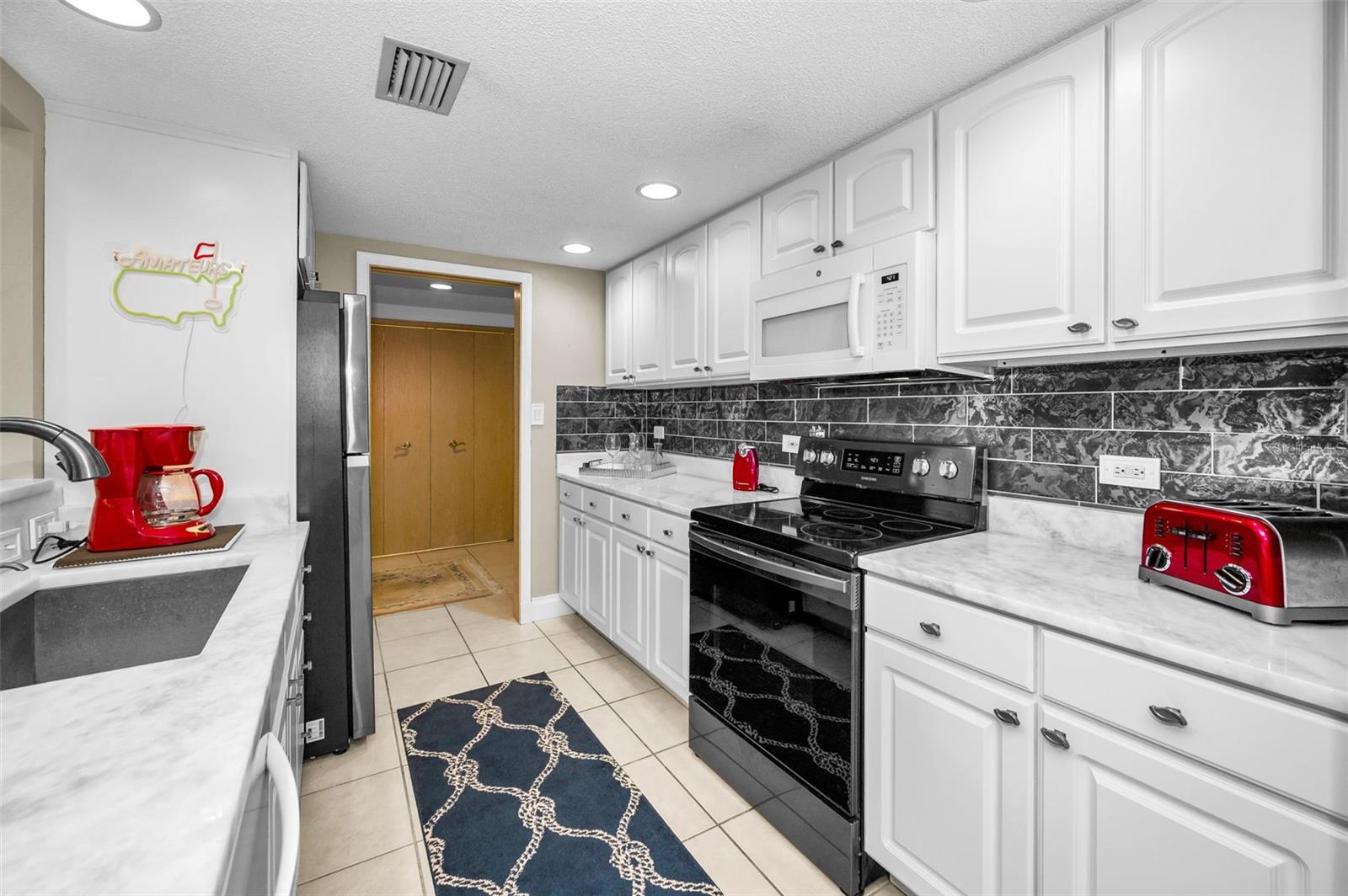 Image 56 of 93 For 36750 Us Highway 19  22-202